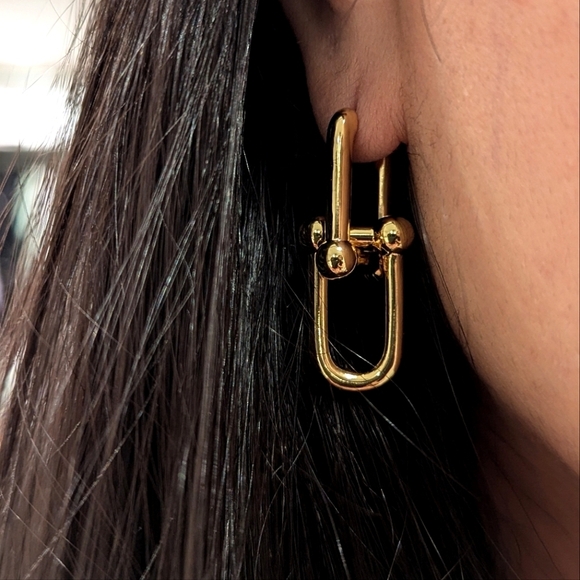 Double Link Hardware U-Shape Gold Earrings Designer Minimalism Quiet Luxury - Picture 4 of 4
